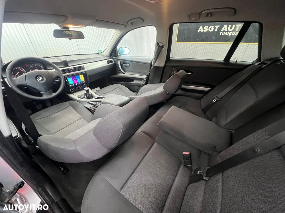 BMW Seria 3 318d - 13