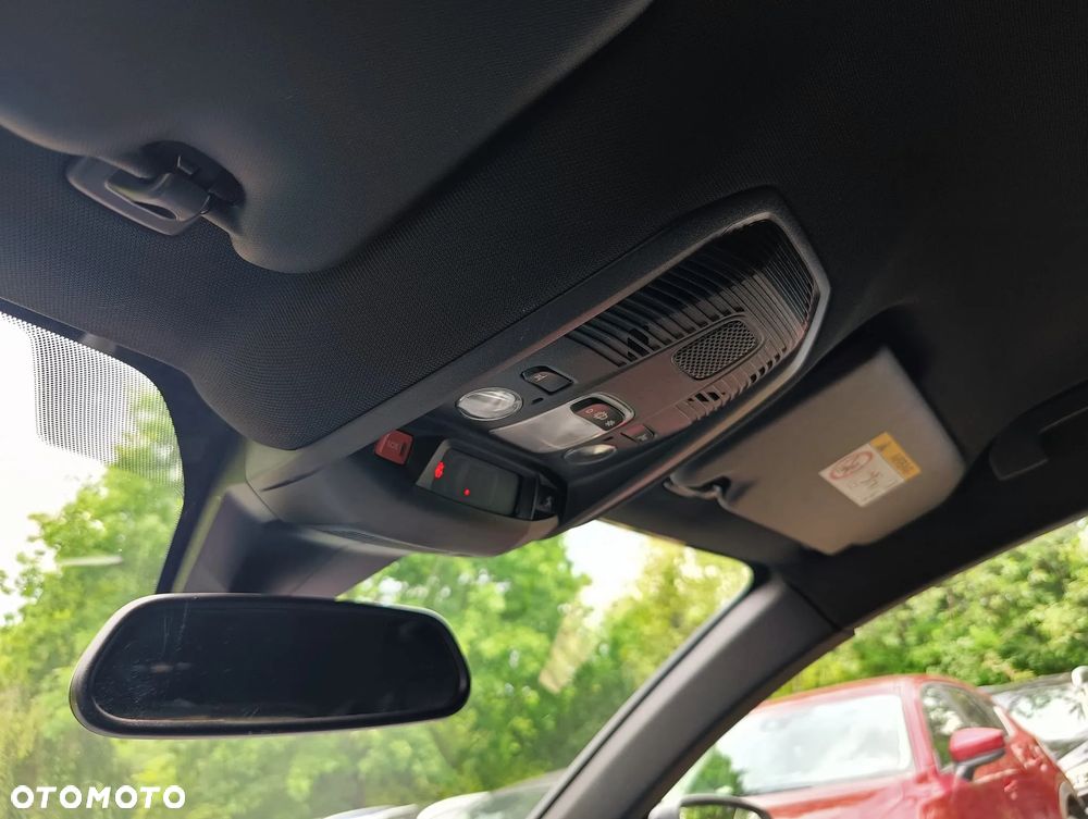 Peugeot 3008 2.0 BlueHDi Active S&S - 40