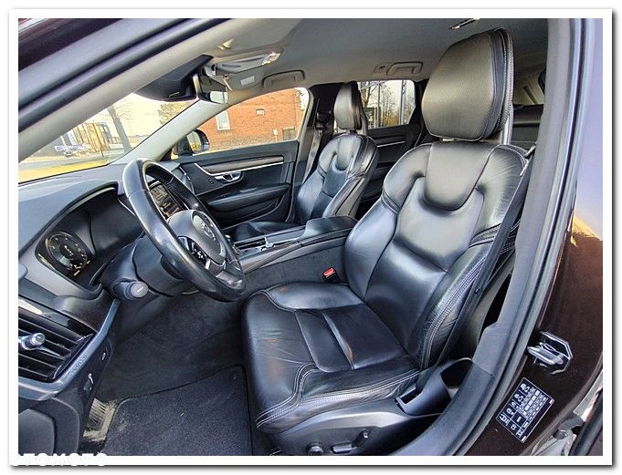 Volvo V90 Cross Country - 24