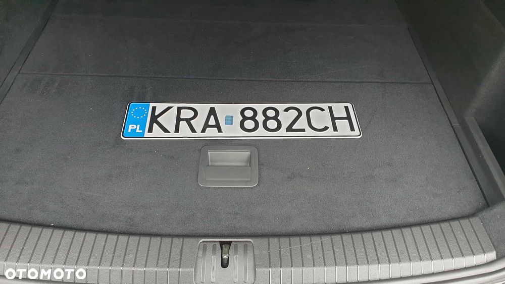 Volkswagen Touran - 28