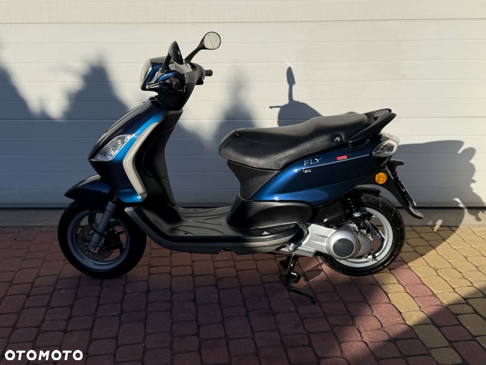 Piaggio FLY - 2
