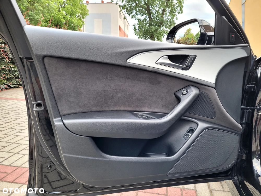 Audi A6 Avant 3.0 TDI quattro S tronic - 33