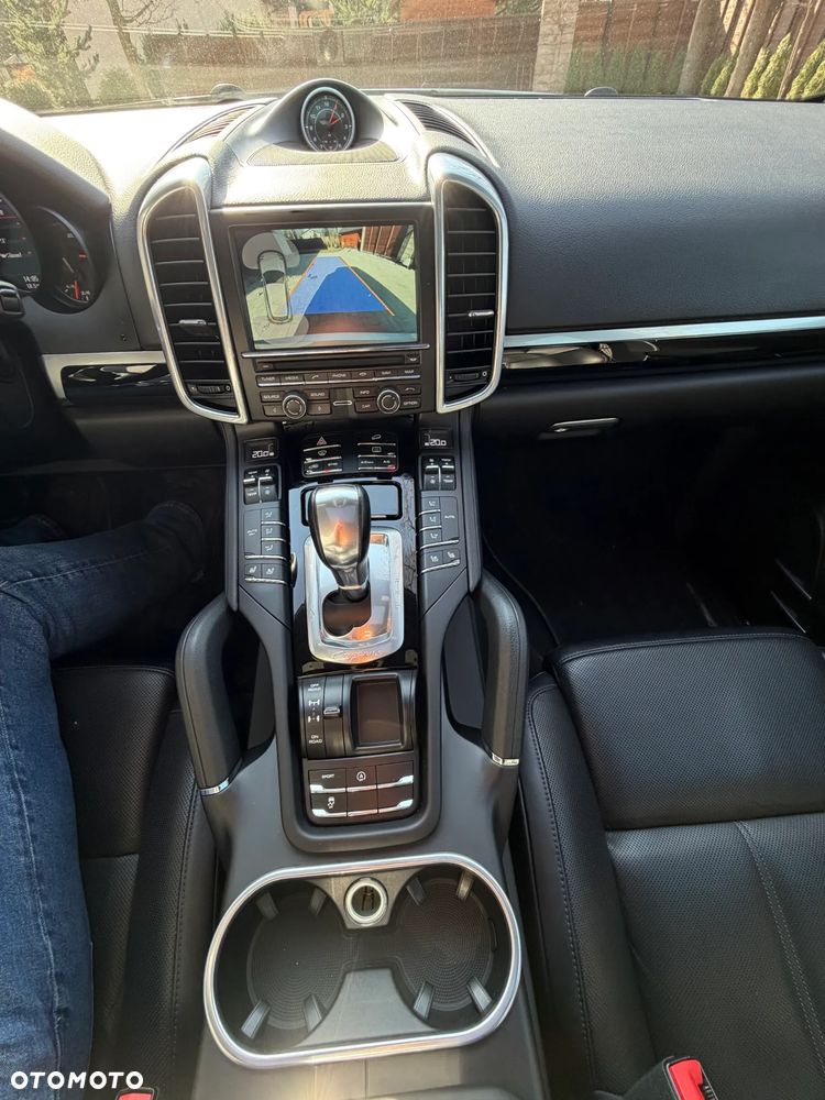 Porsche Cayenne Tiptronic S - 14