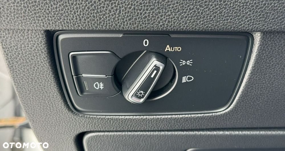 Volkswagen Passat 2.0 TDI (BlueMotion Technology) Comfortline - 37