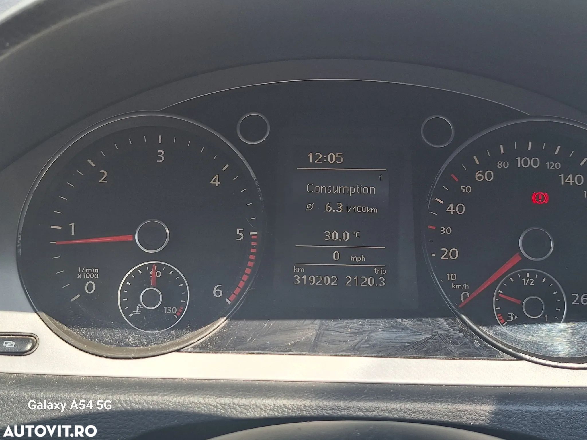 Volkswagen Passat 2.0 TDI DPF BlueMotion Technology Trendline - 1
