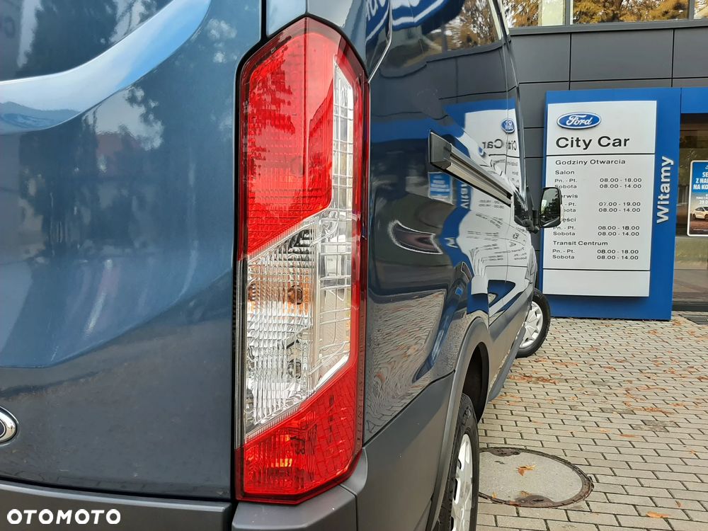 Ford Transit - 12