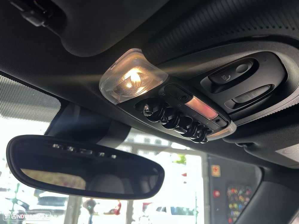 MINI 3 Portas Cooper SE Resolute Edition - 23
