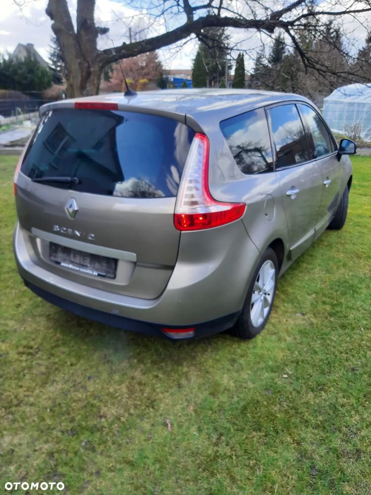 Renault Scenic - 5