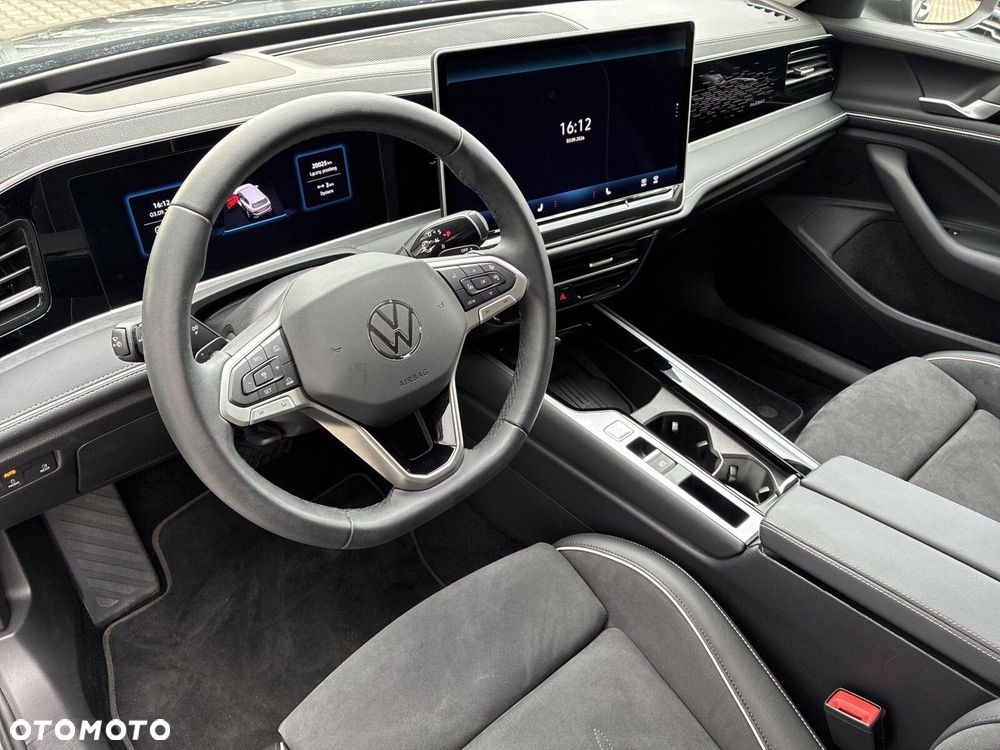 Volkswagen Passat Variant 2.0 TDI EVO Elegance DSG - 12