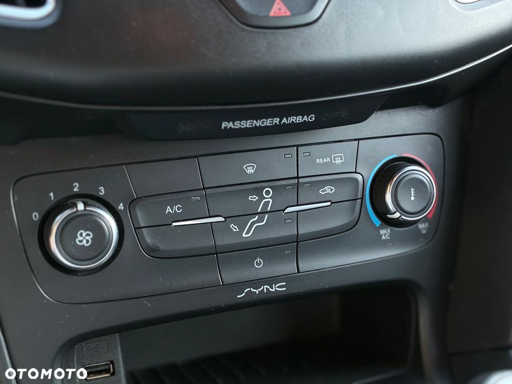 Ford Focus 2.0 EcoBoost ST - 29