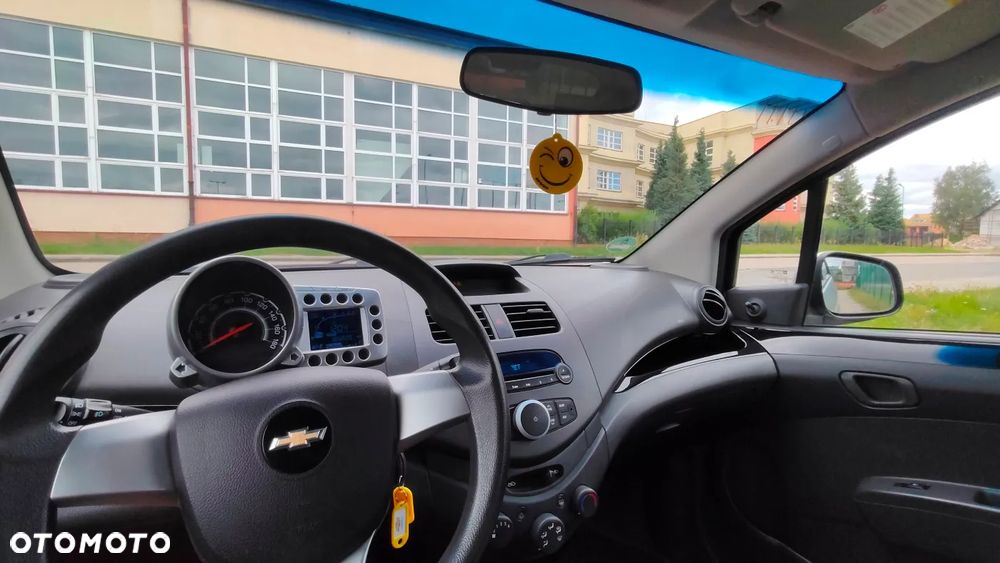 Chevrolet Spark 1.0 LS - 38
