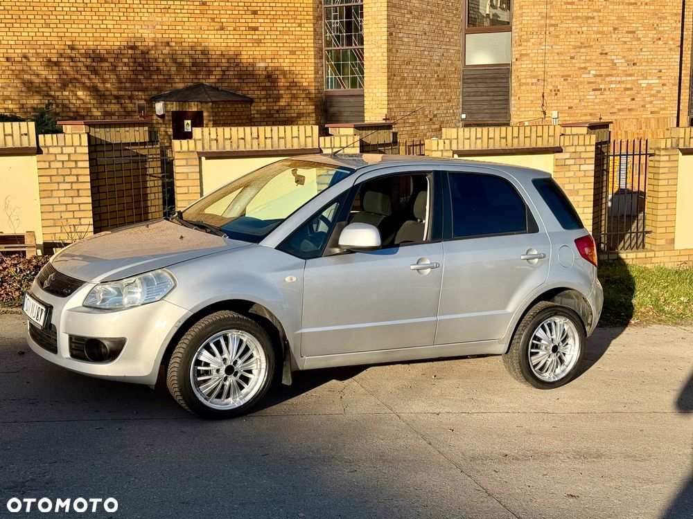 Suzuki SX4 1.9 DDiS DPF 4x2 Comfort - 4