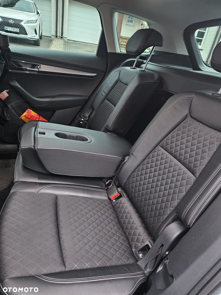 Skoda Karoq 1.5 TSI ACT 4x2 Ambition DSG - 19