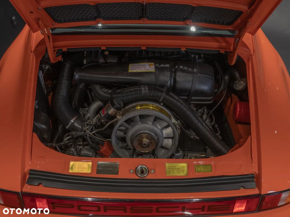 Porsche 911 - 18
