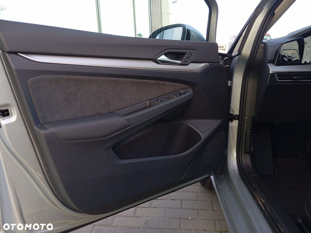 Volkswagen Golf - 13