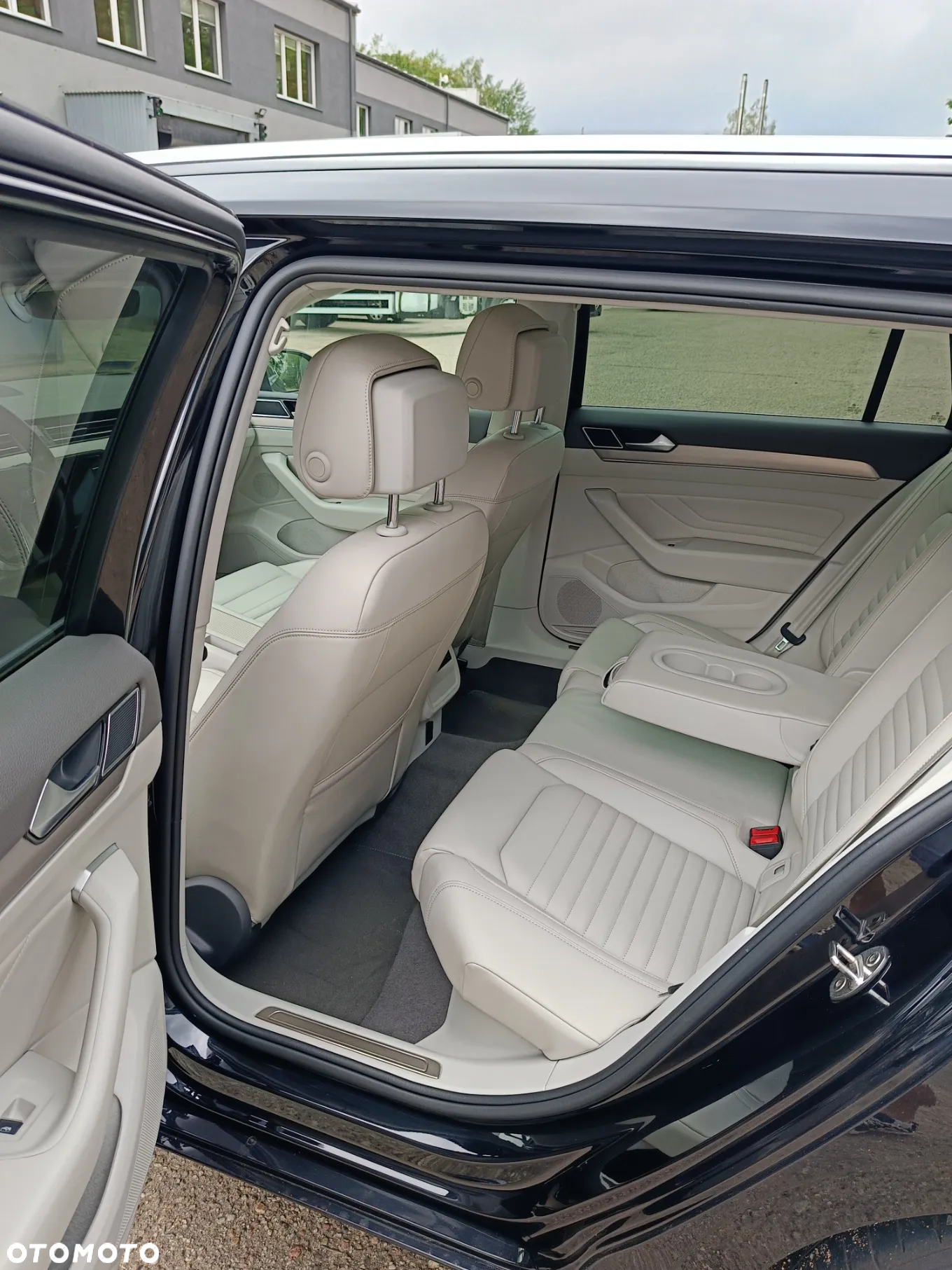 Volkswagen Passat 2.0 TSI 4Mot Elegance DSG - 10