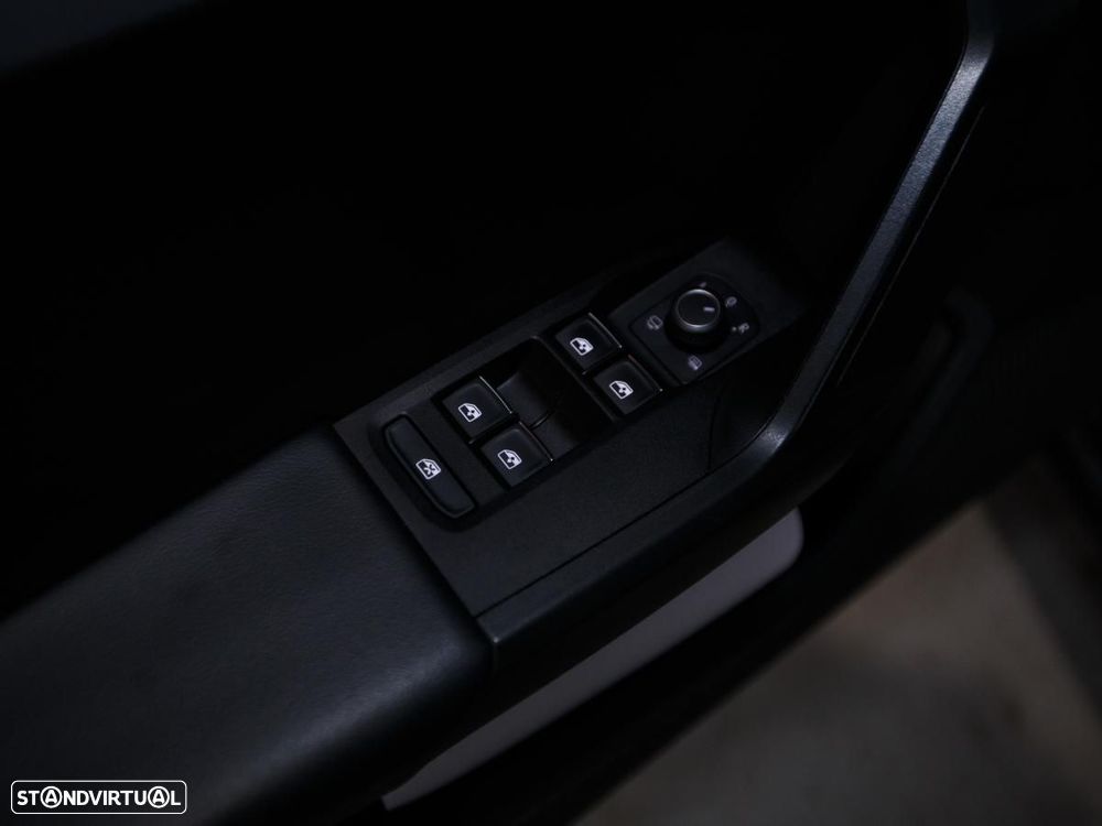 SEAT Leon ST 2.0 TDI FR DSG S/S - 32