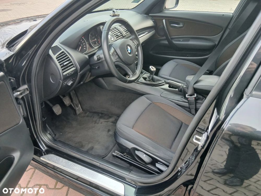 BMW Seria 1 116d - 2