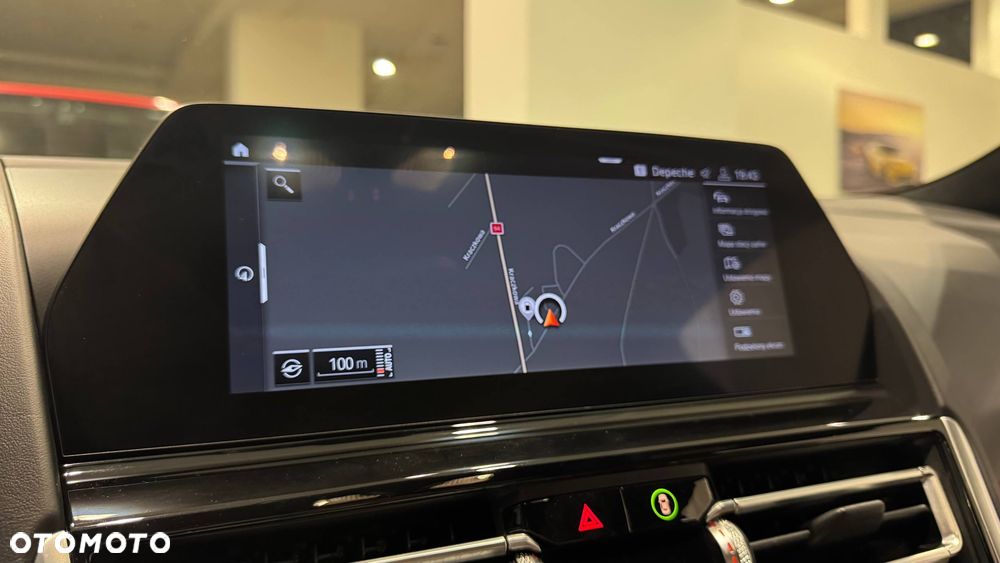BMW Seria 8 - 26