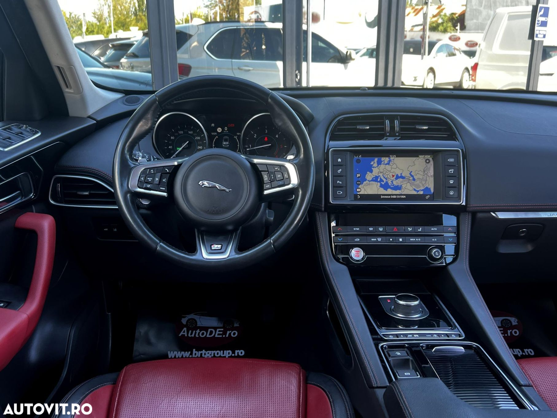 Jaguar F-Pace 20d AWD R-Sport - 9