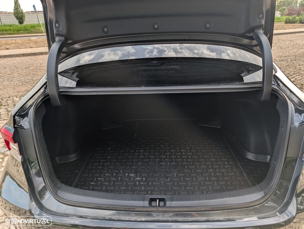 Toyota Corolla SD 1.8 Hybrid Luxury - 7