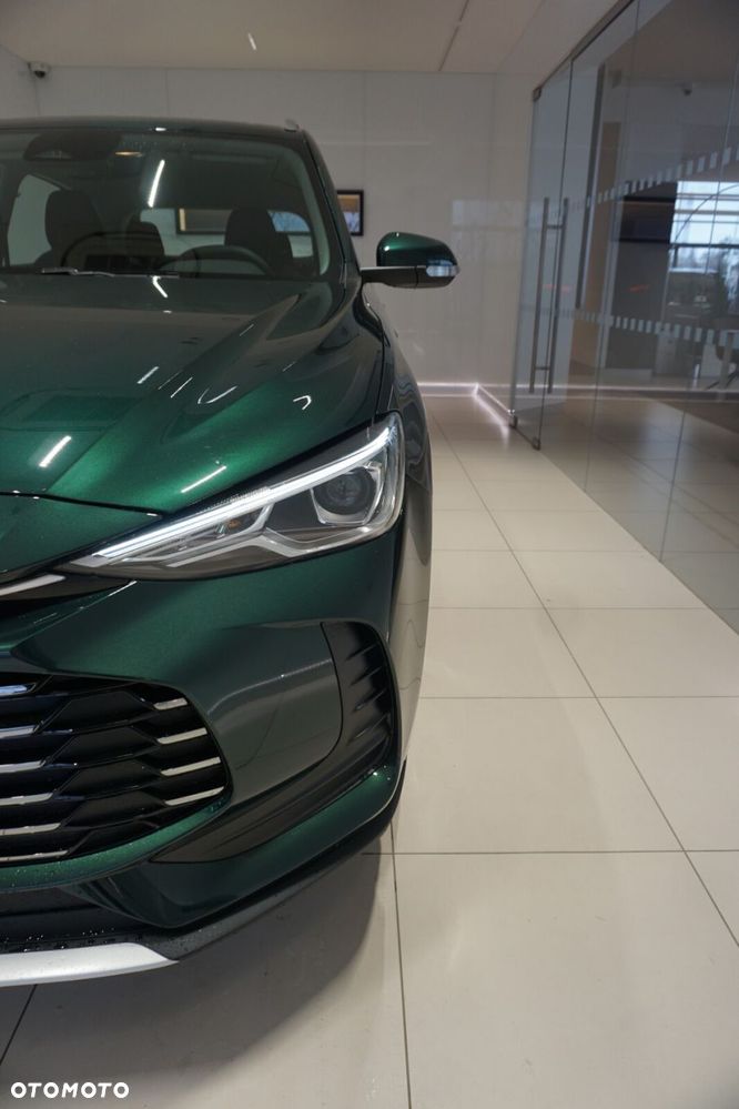 MG ZS Hybrid+ - 24