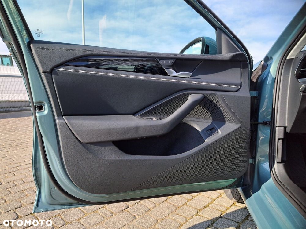 Volkswagen Passat - 14