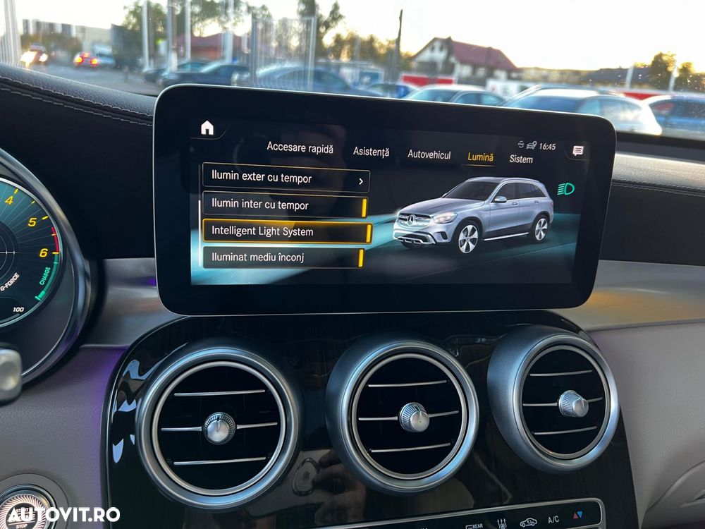 Mercedes-Benz GLC 300 de 4Matic 9G-TRONIC Exclusive - 33