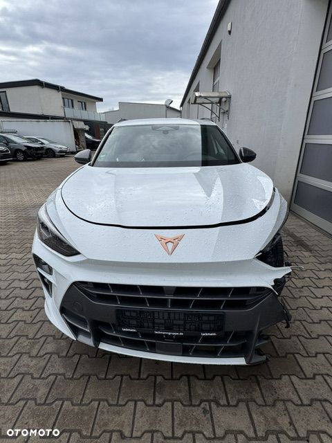 Cupra Terramar 1.5 e-Hybrid DSG VZ - 3