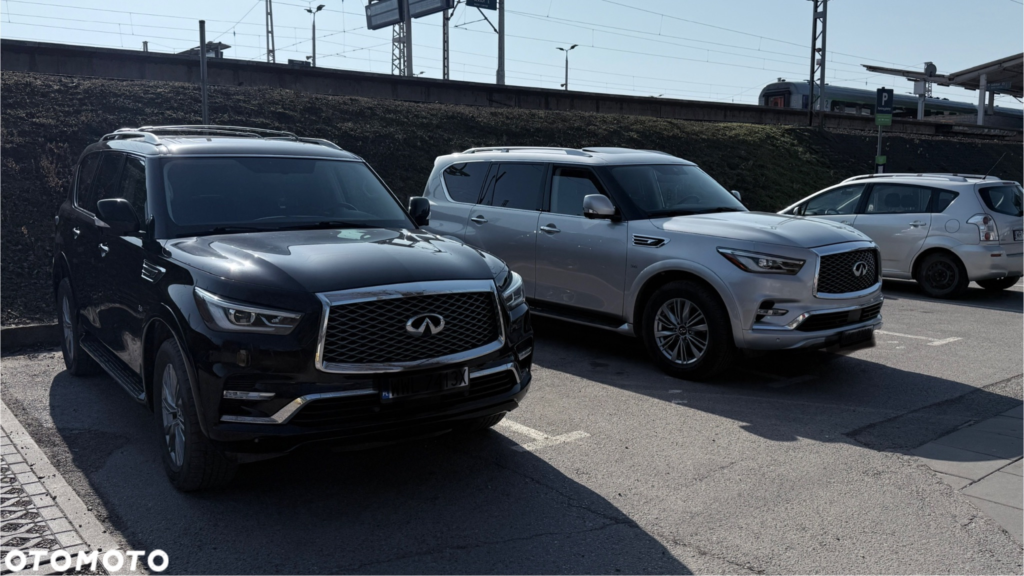 Infiniti QX80 - 9