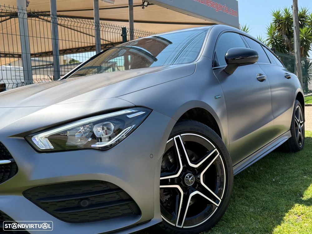 Mercedes-Benz CLA 250 e Shooting Brake AMG Line - 22