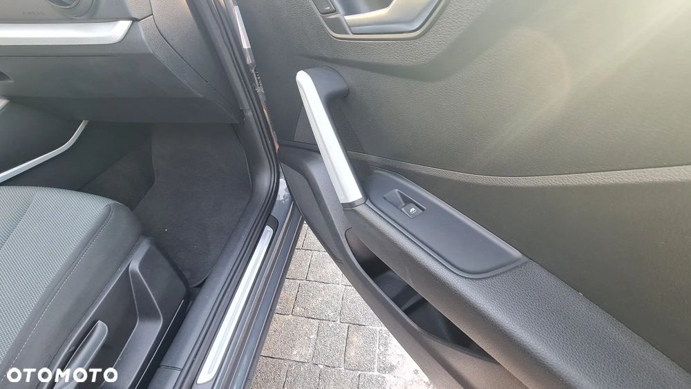 Audi Q2 35 TDI Quattro S tronic - 7