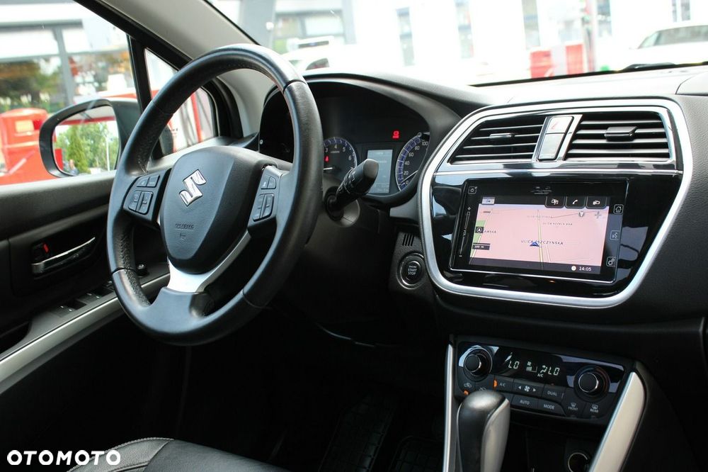 Suzuki SX4 S-Cross 1.4 T Premium 4WD - 23