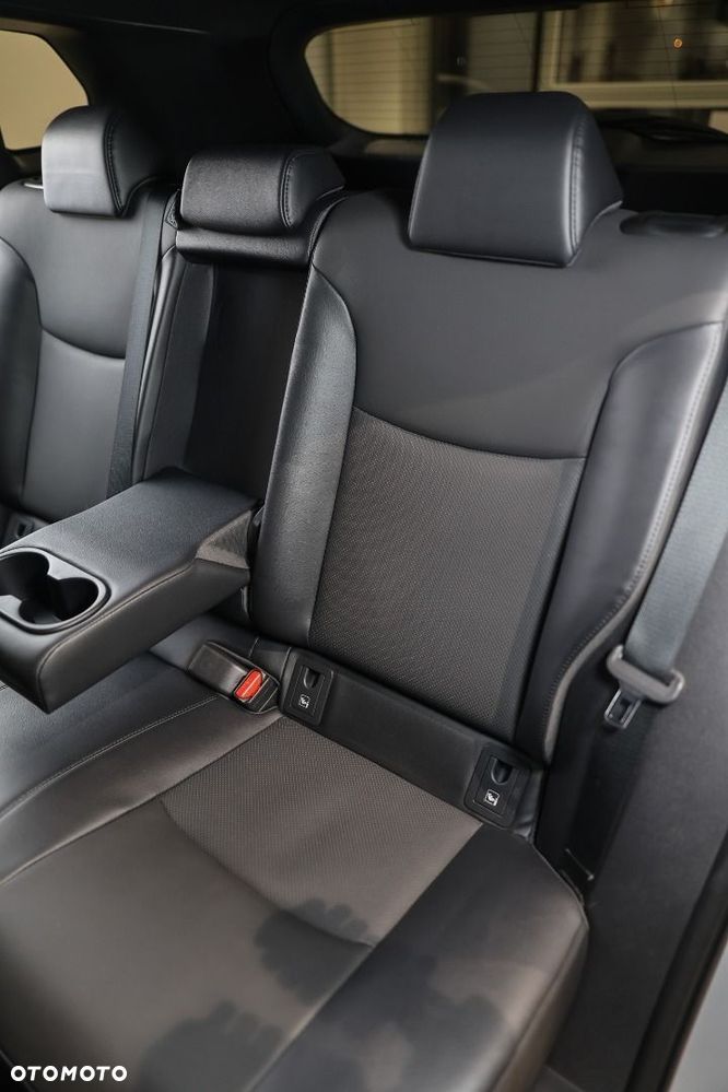 Toyota Corolla Cross - 15