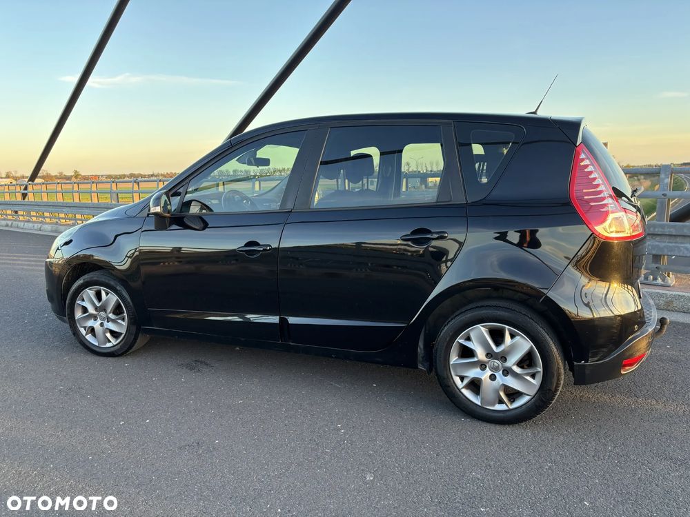 Renault Scenic - 22