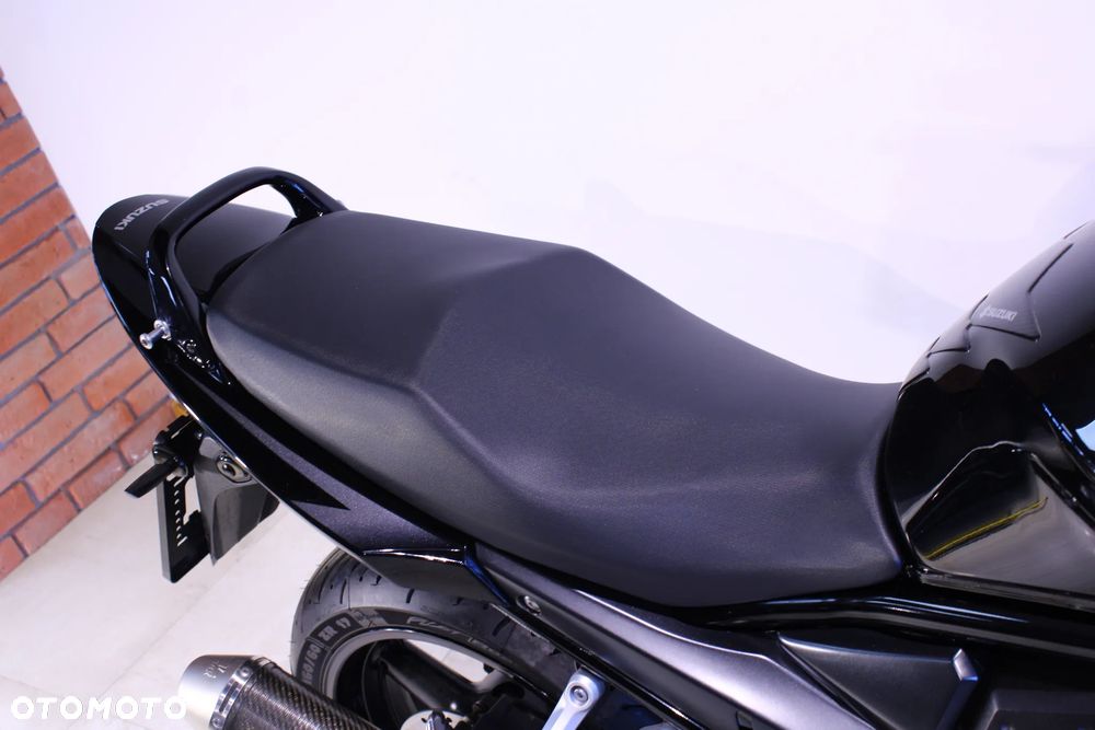 Suzuki GSX - 14