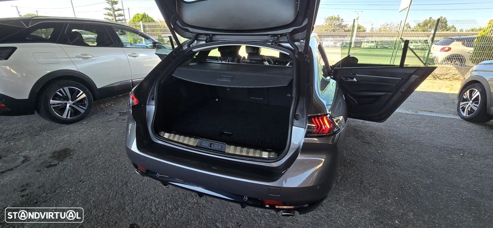 Peugeot 508 SW 1.6 Hybrid Allure Pack e-EAT8 - 29