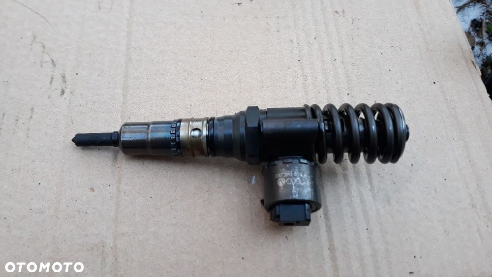 Wtrysk  pompowtrysk pompowtryskiwacz 2.0 16V0414720404 03G130073G bm - 3