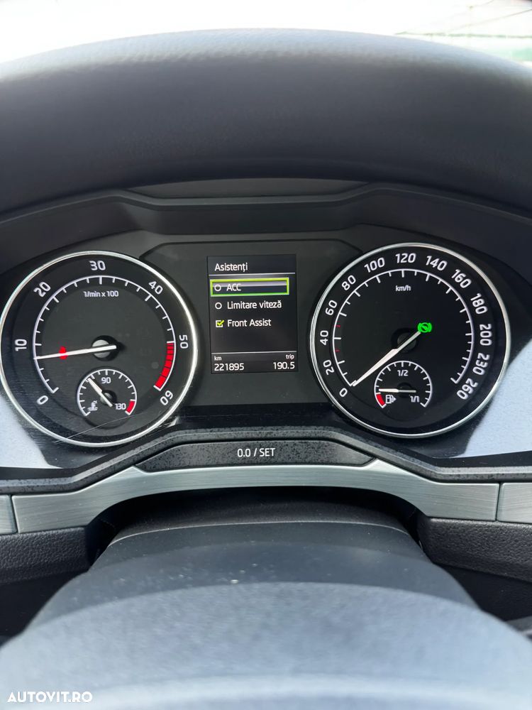 Skoda Superb - 33