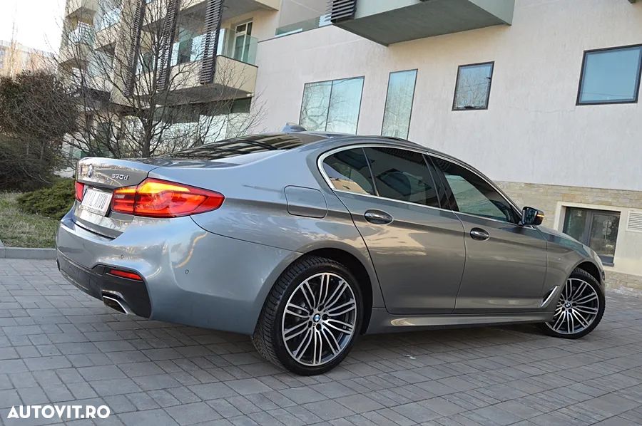 BMW Seria 5 530d xDrive Aut. Sport Line - 26