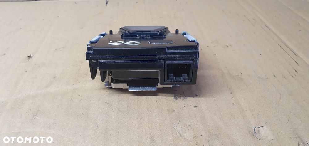 Kamera Asystent pasa ruchu Audi A4 B9 A5 8W 8W6907217A - 2