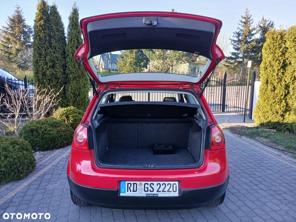 Volkswagen Golf 1.9 TDI DPF Trendline - 28