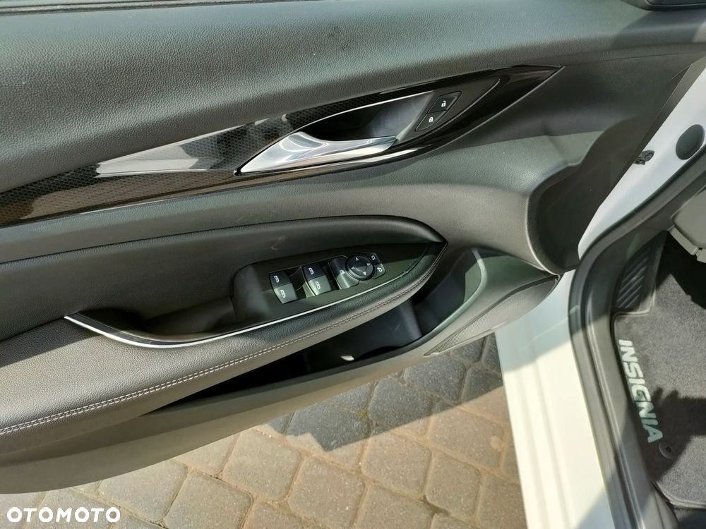 Opel Insignia 2.0 CDTI Elegance S&S - 10
