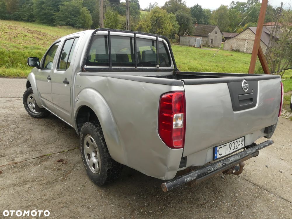 Nissan Navara 2.5 D XE 140 - 4