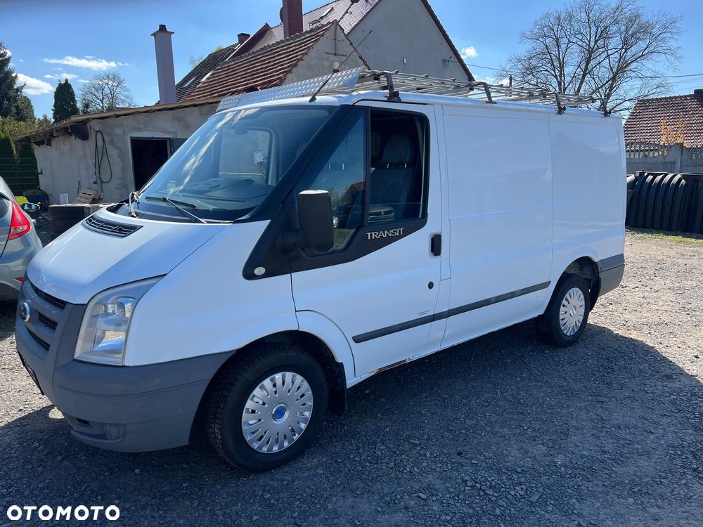 Ford Transit - 1
