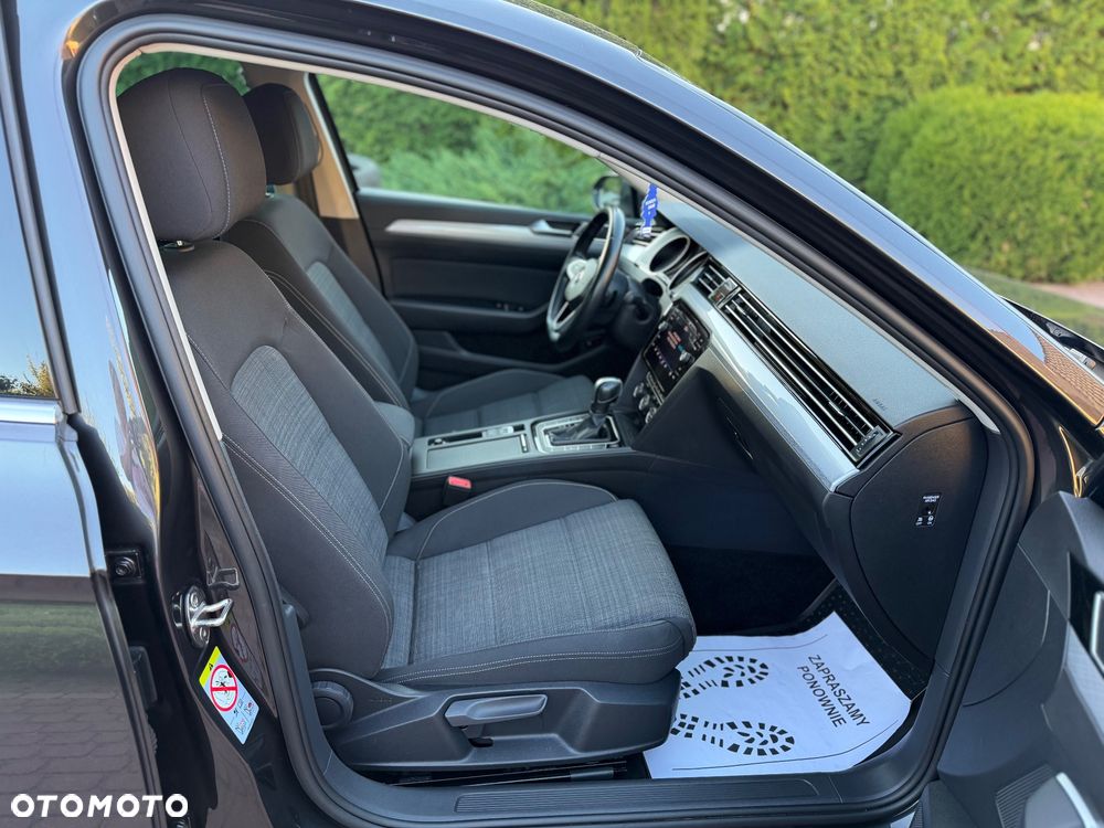 Volkswagen Passat 2.0 TDI SCR DSG Business - 20