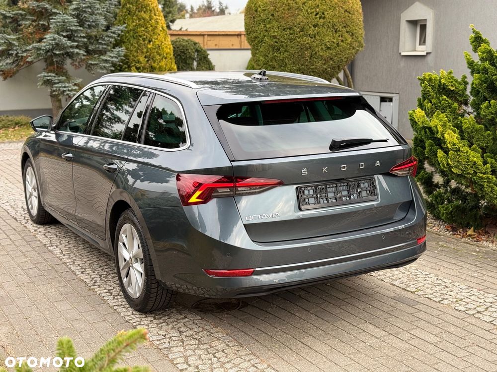 Skoda Octavia 2.0 TDI 4x4 DSG Ambition - 9