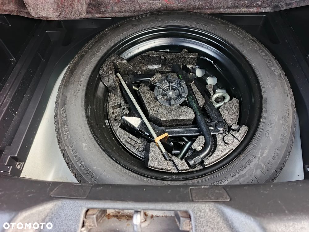 Volvo V40 - 37