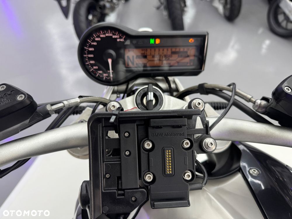 BMW R - 26