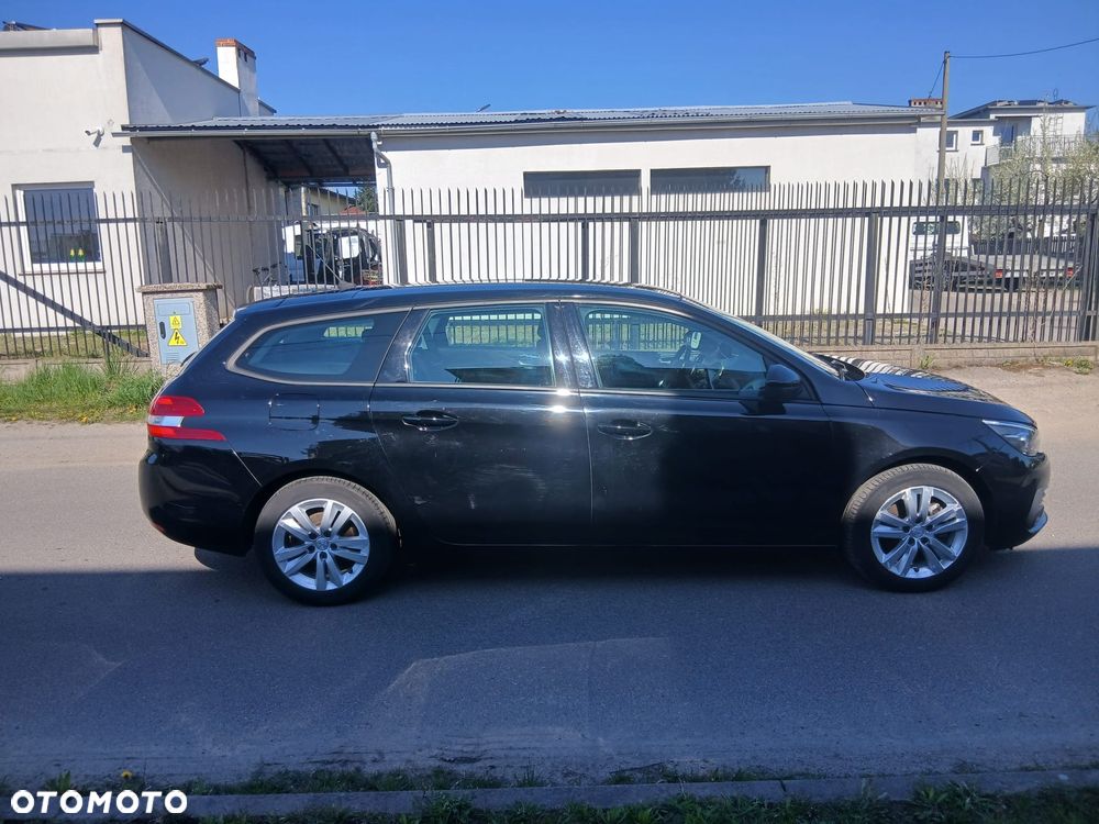 Peugeot 308 1.5 BlueHDi Allure Pack S&S EAT8 - 3